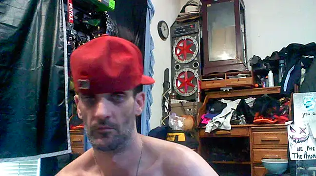 Snapshot of slinginbigD chatting on March 8, 2:40 pm slinginbigD online show from March 8, 2:40 pm