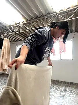 Little Ivy online show from November 5, 4:07 pm