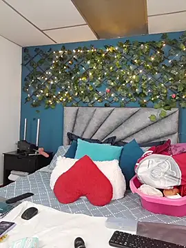 Grey Lorenz11 online show from February 24, 9:18 am