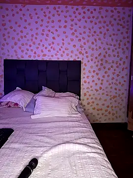   elissa online show from January 8, 3:20 am