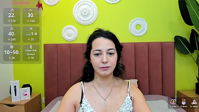 Linda Insatiable online show from February 1, 1:26 am