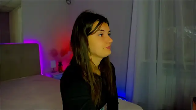 Laura Leee online show from September 27, 5:23 am