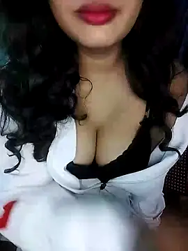 Snapshot of Miss-Siyaa chatting on December 4, 5:33 pm Miss-Siyaa online show from December 4, 5:33 pm