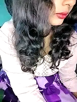 Snapshot of Miss-Siyaa chatting on December 24, 1:28 pm Miss-Siyaa online show from December 24, 1:28 pm