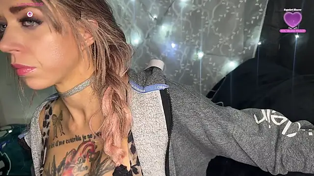 Snapshot of VeronicaRonnieTaylor chatting on November 3, 2:51 pm VeronicaRonnieTaylor online show from November 3, 2:51 pm