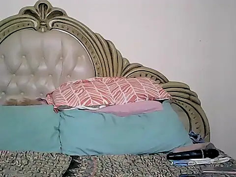 Bustyredx online show from February 15, 3:17 pm