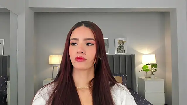 Madie  collins online show from January 30, 11:33 am