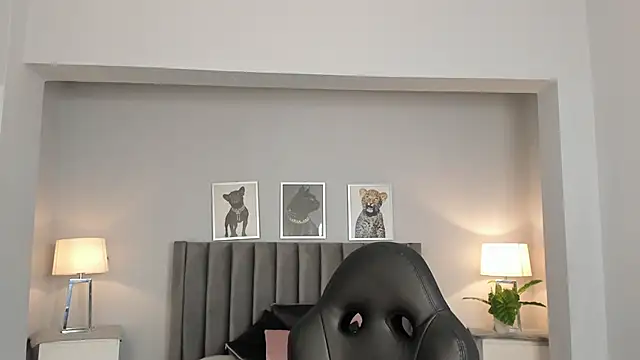 Madie  collins online show from February 28, 10:52 am