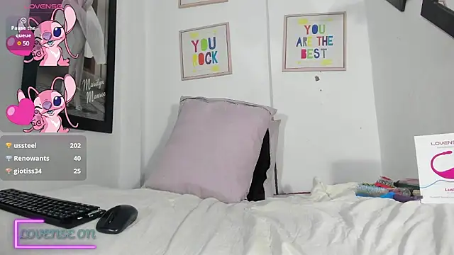 catalina santana23 online show from March 13, 3:39 pm