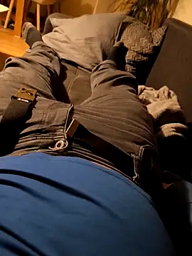 OdinWolf1990 online show from December 3, 3:21 pm