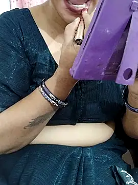 Urmila bhabhii online show from July 31, 3:39 am