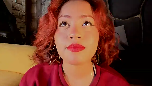 Estrella05  online show from October 30, 4:47 am