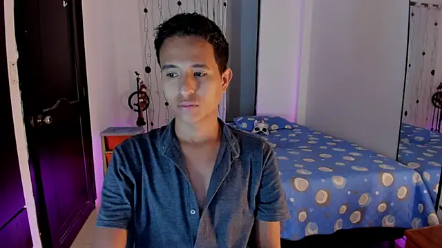 Snapshot of alessandro_wizard chatting on March 11, 9:26 pm alessandro wizard online show from March 11, 9:26 pm