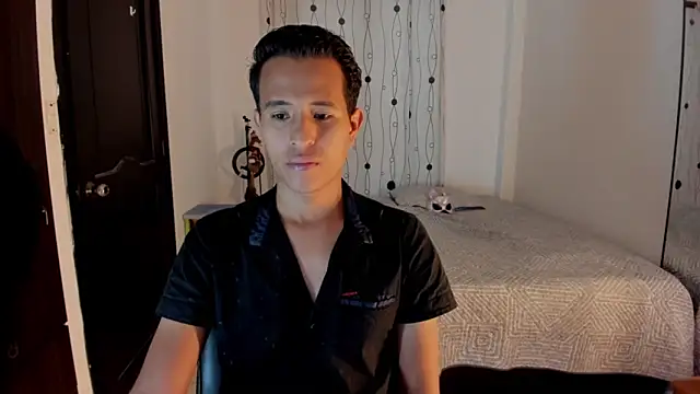 Snapshot of alessandro_wizard chatting on March 19, 7:49 pm alessandro wizard online show from March 19, 7:49 pm