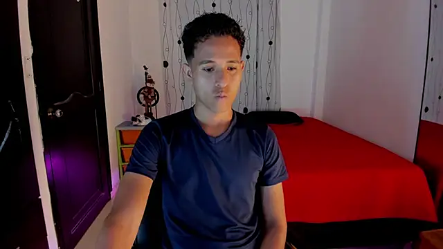 Snapshot of alessandro_wizard chatting on March 21, 11:23 pm alessandro wizard online show from March 21, 11:23 pm