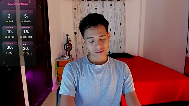 Snapshot of alessandro_wizard chatting on March 22, 9:10 pm alessandro wizard online show from March 22, 9:10 pm