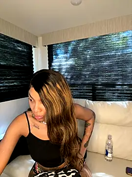 butterflybootyy online show from September 13, 3:23 pm