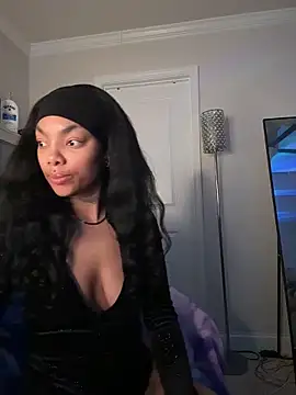 butterflybootyy online show from March 13, 6:42 am