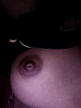 Snapshot of Riyu_05 chatting on December 15, 6:37 pm Riyu 05 online show from December 15, 6:37 pm