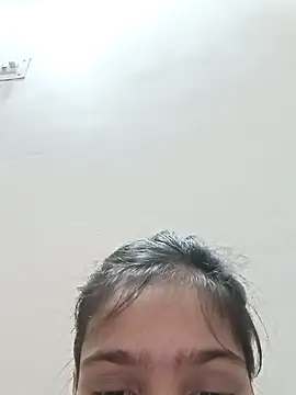 Snapshot of Riyu_05 chatting on December 30, 7:04 am Riyu 05 online show from December 30, 7:04 am