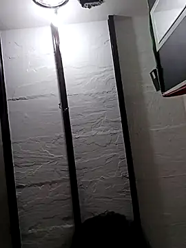 Snapshot of Riyu_05 chatting on January 3, 10:52 am Riyu 05 online show from January 3, 10:52 am