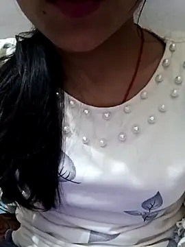 Snapshot of Riyu_05 chatting on March 4, 10:35 am Riyu 05 online show from March 4, 10:35 am