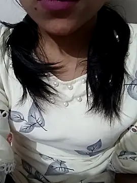 Snapshot of Riyu_05 chatting on March 18, 6:25 am Riyu 05 online show from March 18, 6:25 am