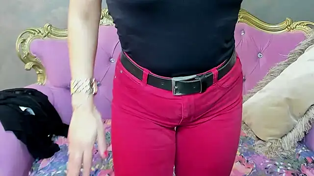 DivinSandra online show from February 24, 10:37 am