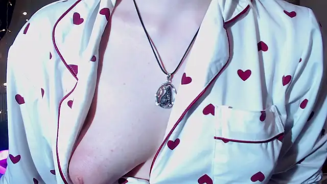 ErikysM online show from December 27, 10:55 am