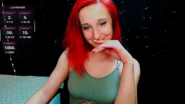 Snapshot of AgathaNoxe chatting on March 6, 12:32 am AgathaNoxe online show from March 6, 12:32 am