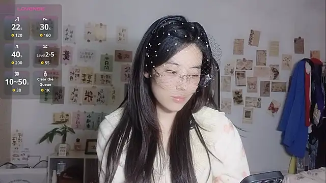 Snapshot of alisa-520 chatting on October 16, 1:12 pm alisa-520 online show from October 16, 1:12 pm