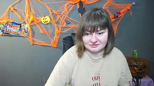 ZannaDreil online show from November 4, 7:13 pm