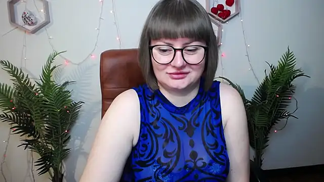 ZannaDreil online show from April 13, 6:13 pm