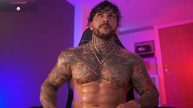 Snapshot of mariano_costa chatting on December 19, 2:40 am mariano costa online show from December 19, 2:40 am