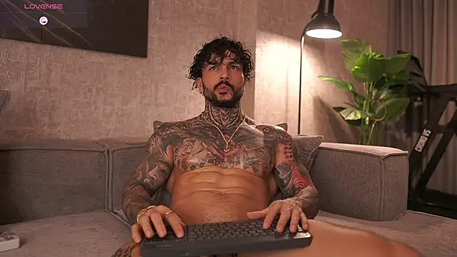 Snapshot of mariano_costa chatting on February 18, 1:56 am mariano costa online show from February 18, 1:56 am