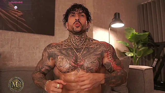 Snapshot of mariano_costa chatting on February 26, 3:27 am mariano costa online show from February 26, 3:27 am