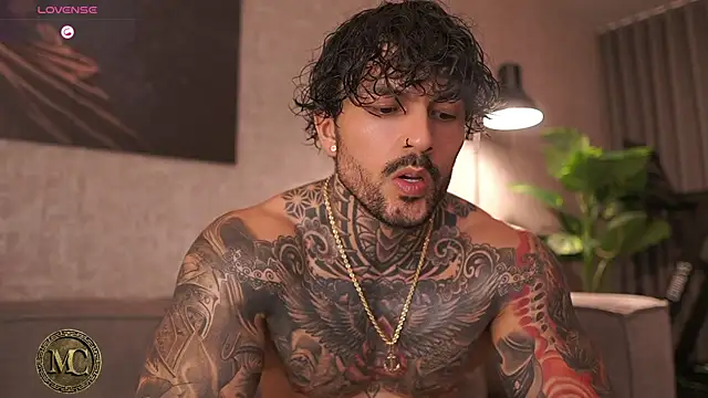 Snapshot of mariano_costa chatting on March 1, 2:57 am mariano costa online show from March 1, 2:57 am