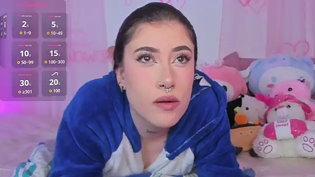 melody suarez online show from November 28, 10:45 pm