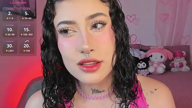 melody suarez online show from December 20, 10:50 pm