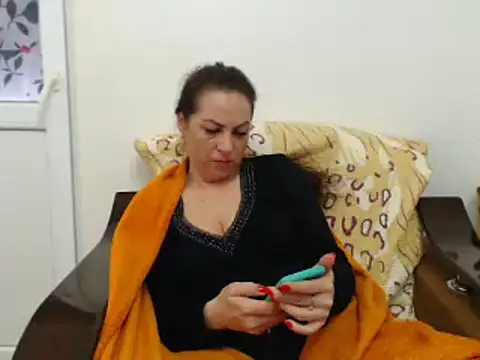 Snapshot of MissElla chatting on March 20, 4:40 am MissElla online show from March 20, 4:40 am