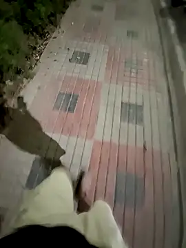 Snapshot of divyansh_hyderabadi chatting on February 17, 11:53 pm divyansh hyderabadi online show from February 17, 11:53 pm