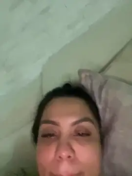 valeria2019hot online show from March 2, 3:45 am