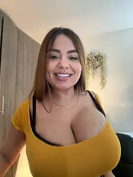 Snapshot of valeria2019hot chatting on February 18, 2:02 pm valeria2019hot online show from February 18, 2:02 pm