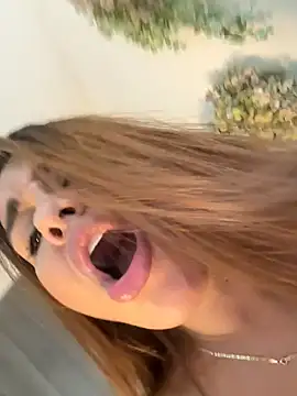 Snapshot of valeria2019hot chatting on February 20, 6:19 pm valeria2019hot online show from February 20, 6:19 pm