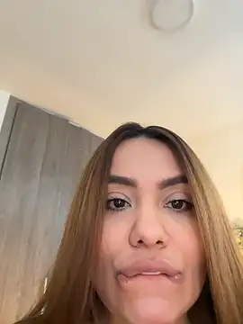 Snapshot of valeria2019hot chatting on February 26, 6:51 pm valeria2019hot online show from February 26, 6:51 pm