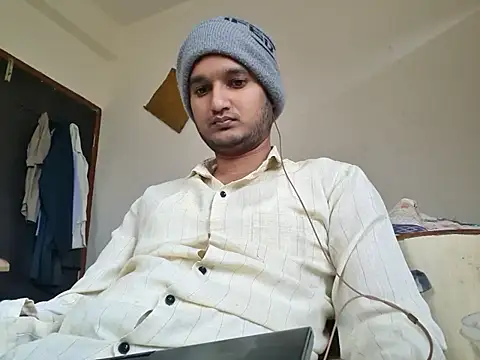 Jonrobinso online show from November 17, 6:08 am