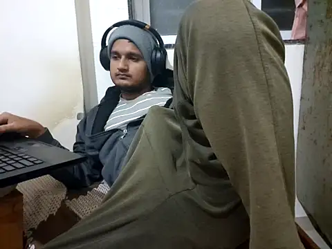 Jonrobinso online show from November 30, 5:39 pm