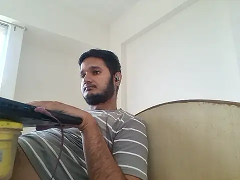 Jonrobinso online show from May 24, 5:23 am