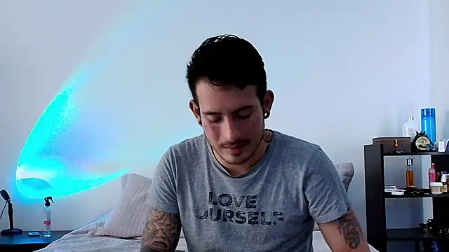 anika lowen02 online show from December 18, 9:08 pm