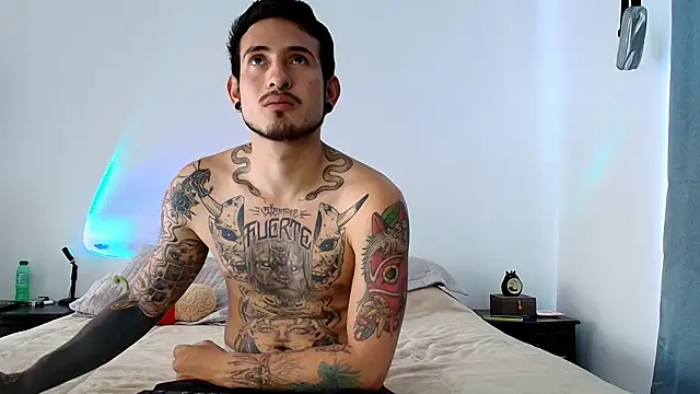 anika lowen02 online show from January 2, 5:07 pm